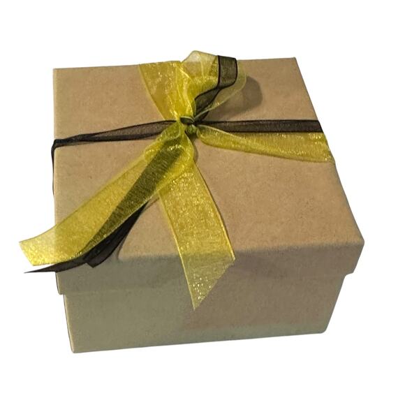 Handmade Lampwork Halloween Glass Bead Pendant - Bear in Costume With Pumpkin - Picture 3 of 3